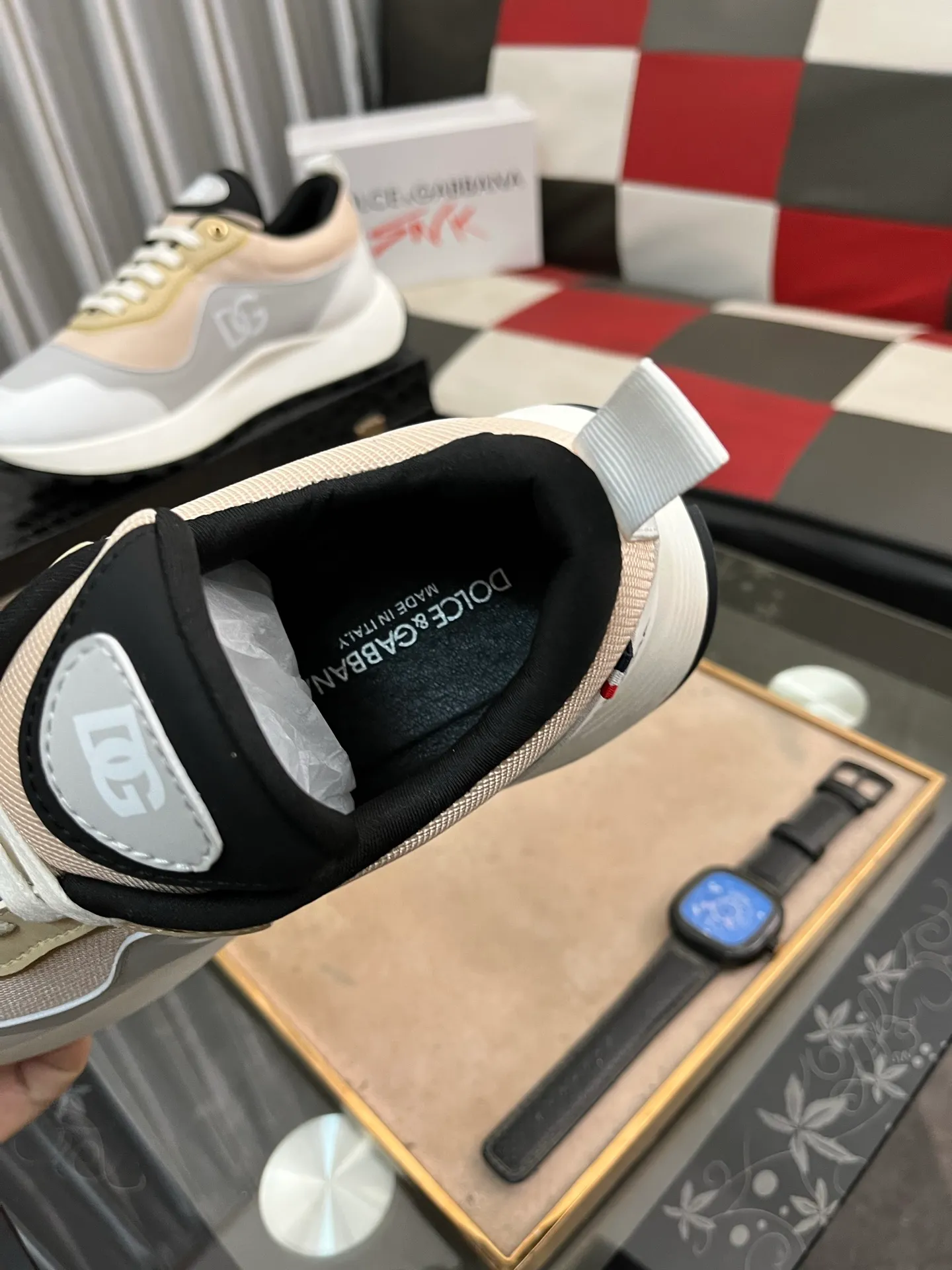 Men's shoes💰480⌚️⌚️New Dolce & Gabbana/top original DG heavy industry series, new casual fashion shoes👟The version is simple and elegant, fashionable and exclusive👑fashionable and generous. Upper: Original first-layer calfskin, comfortable sheepskin lining. Original special electroplated combination outsole, exquisite and luxurious, super A level! Compared with the genuine product at the counter, the version is no worse at all💕Size: 38-46